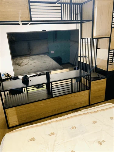 עמוד נירוסטה מסתובב מותאם אישית ליחידת נגרות דגם COOPER